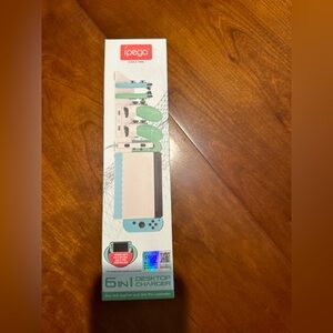 6 in 1 desktop charger